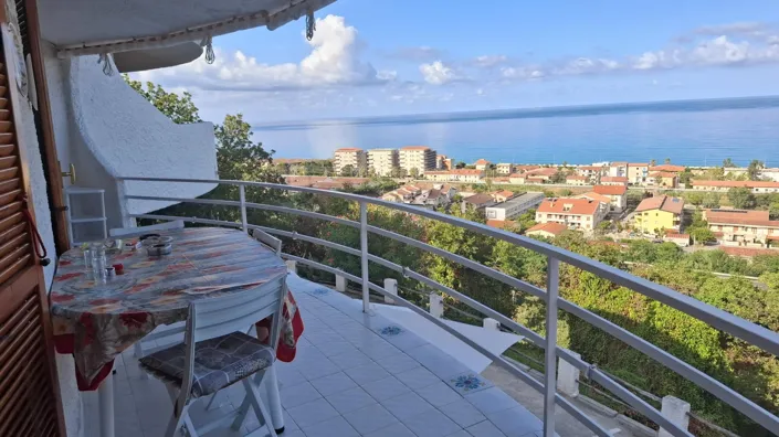 Image No.22-2 Bed Apartment for sale