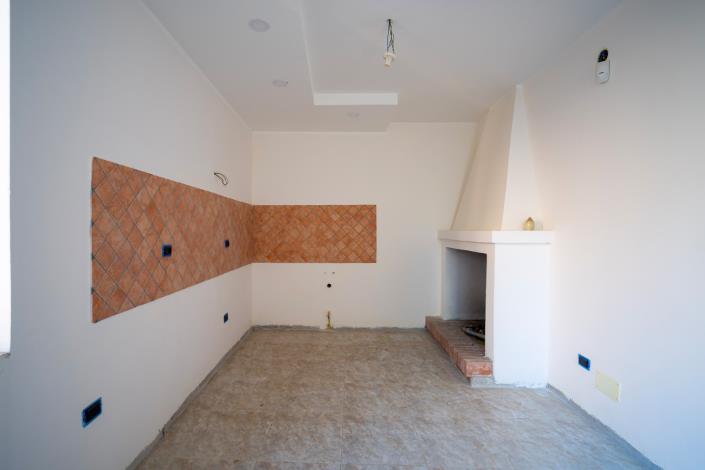 Image No.2-2 Bed Townhouse for sale