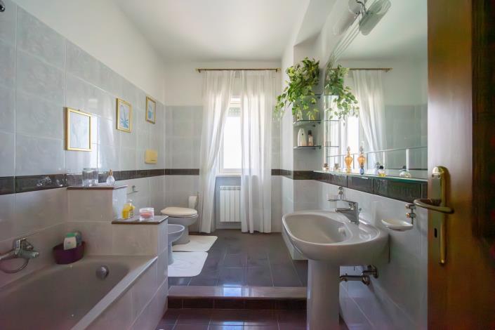 Image No.5-Appartement de 3 chambres à vendre à Cosenza