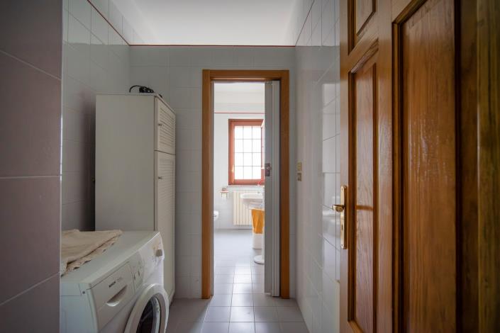 Image No.3-3 Bed Villa for sale