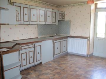 5636_berthou_immo_st_yrieix_la_perche_maison_en_pierres_terrain_vue--16-