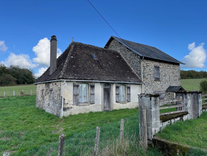 Image No.2-Ferme de 1 chambre à vendre à Saint-Germain-les-Belles