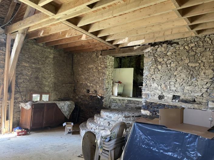 Image No.5-3 Bed Barn for sale