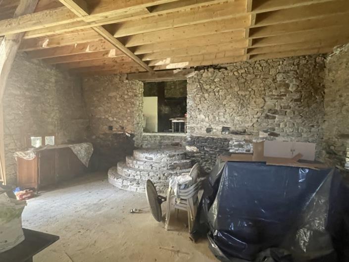 Image No.4-3 Bed Barn for sale