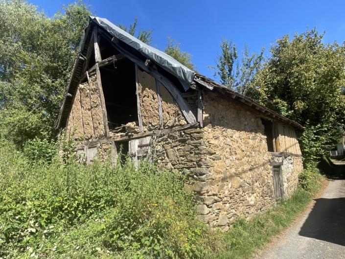 Image No.15-3 Bed Barn for sale