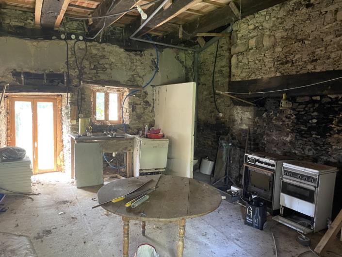 Image No.22-3 Bed Barn for sale