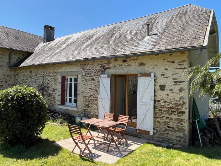 Image No.2-Maison de campagne de 2 chambres à vendre à Coussac-Bonneval