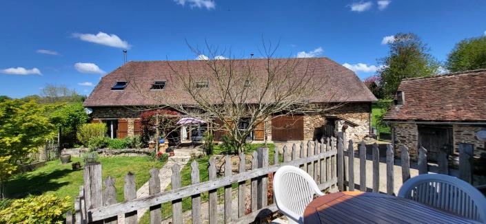 Image No.2-Propriété de pays de 4 chambres à vendre à Coussac-Bonneval