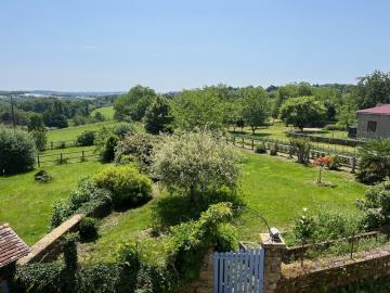 6400_payzac_maison_6_pieces_grange_terrain_puits-vue_hameau--3-