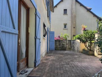 6400_payzac_maison_6_pieces_grange_terrain_puits-vue_hameau--5-