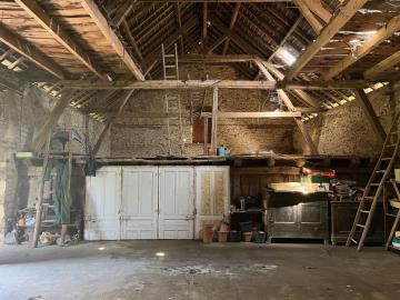 6400_payzac_maison_6_pieces_grange_terrain_puits-vue_hameau--14-