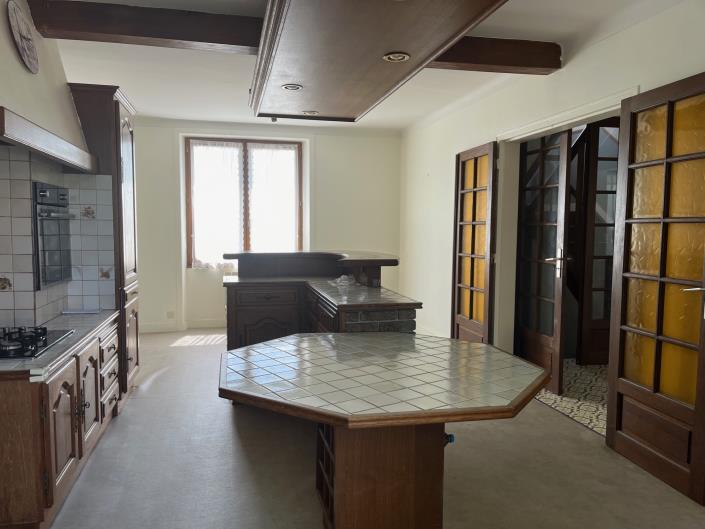 Image No.18-Maison de campagne de 4 chambres à vendre à Payzac