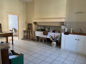 6446_immo_berthou_coussac_bonneval_immeuble_apartements_terrain_bourg--14-