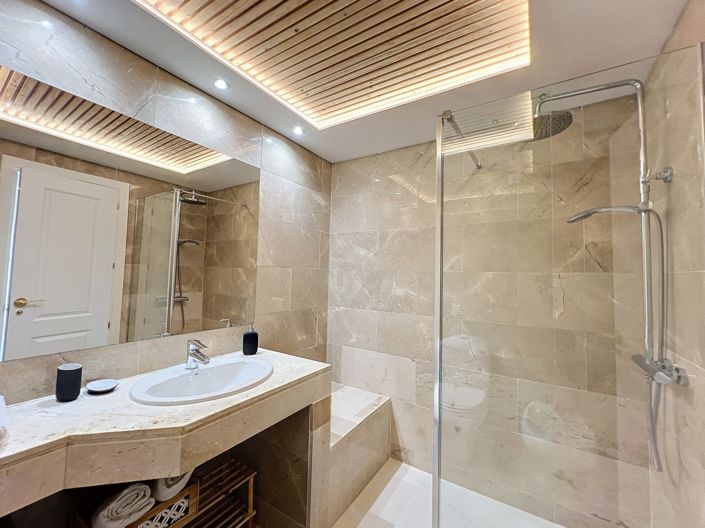 Image No.22-3 Bed Apartment for sale