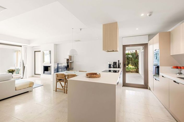 Image No.16-3 Bed Apartment for sale