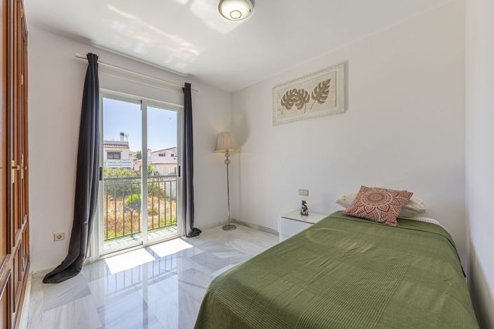 Image No.18-5 Bed Villa for sale