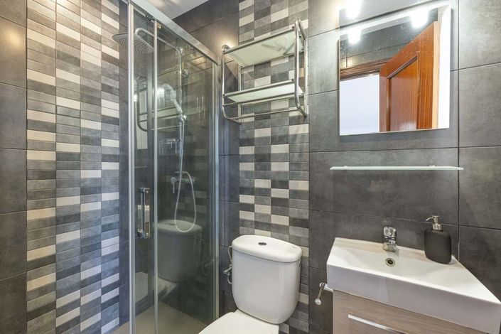 Image No.20-5 Bed Villa for sale