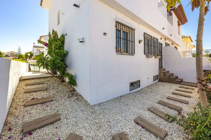 Image No.7-5 Bed Villa for sale