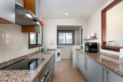 1447-521477-78d1f4f8b6655591b02d22fabb36a692d