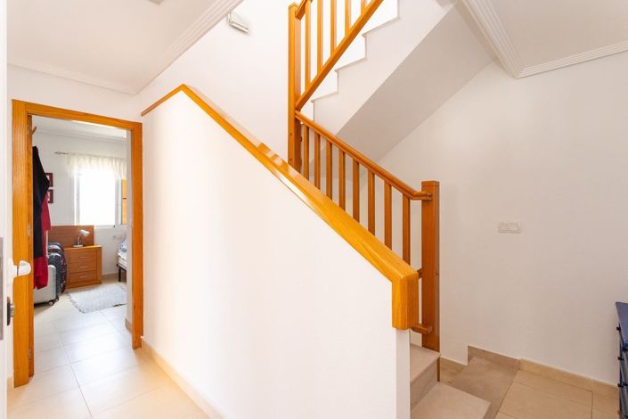 Image No.16-3 Bed Townhouse for sale