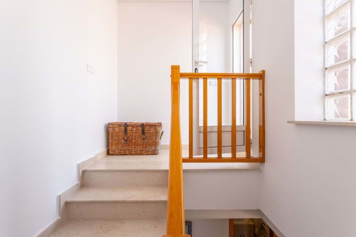 Image No.21-3 Bed Townhouse for sale