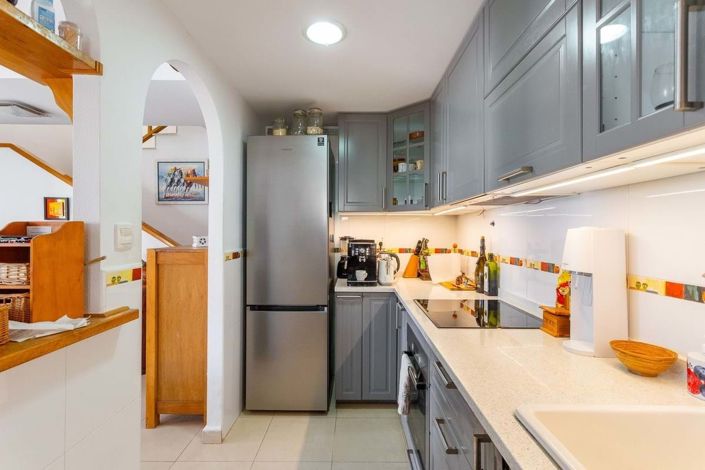 Image No.6-3 Bed Townhouse for sale