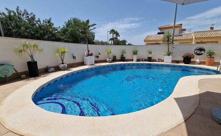 Image No.2-3 Bed Villa for sale