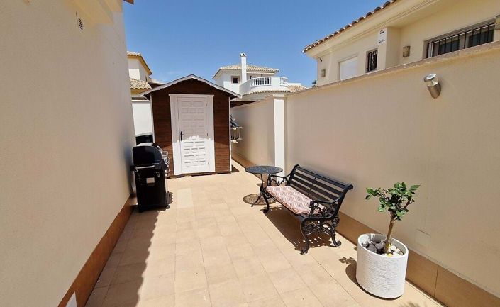 Image No.6-3 Bed Villa for sale