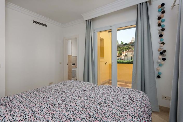 Image No.29-2 Bed Apartment for sale