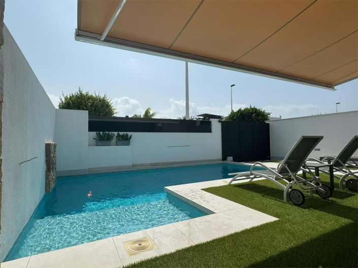 Image No.3-Villa de 3 chambres à vendre à Los Alcázares