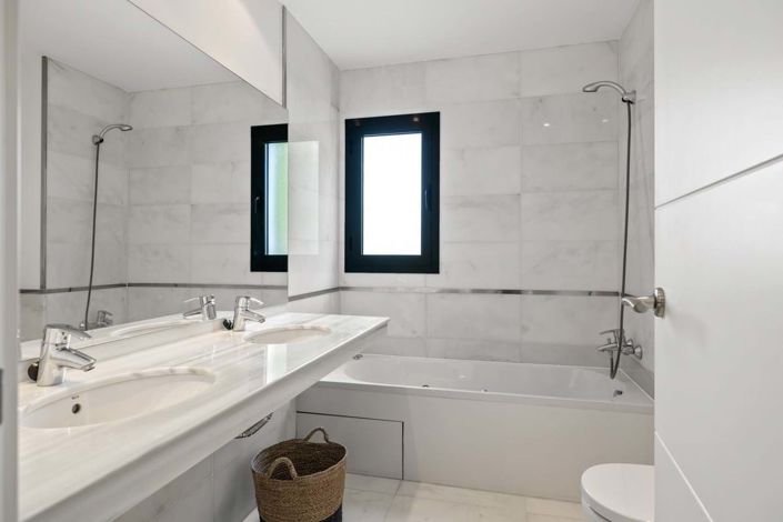 Image No.10-Appartement de 2 chambres à vendre à Casares