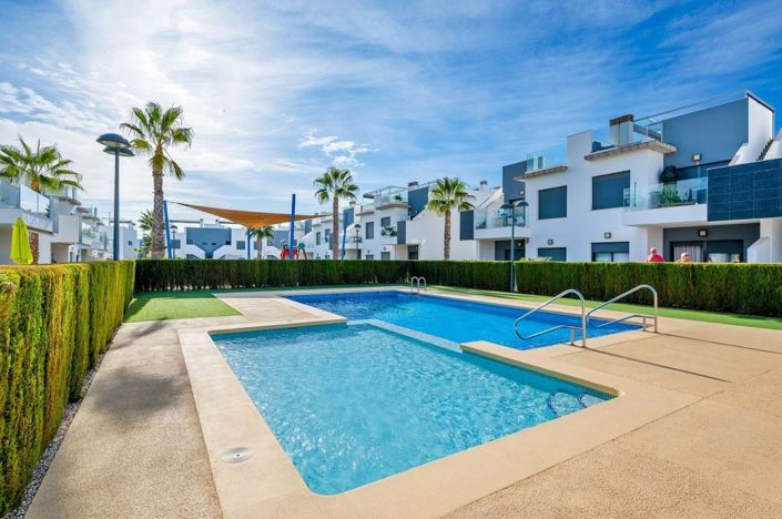 Image No.20-2 Bed Apartment for sale