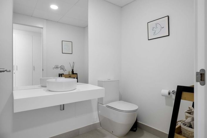 Image No.17-3 Bed Apartment for sale