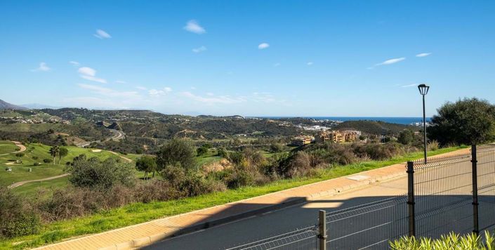 Image No.12-3 Bed Apartment for sale