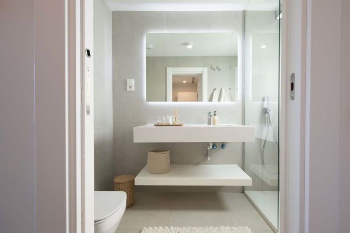 Image No.21-3 Bed Apartment for sale