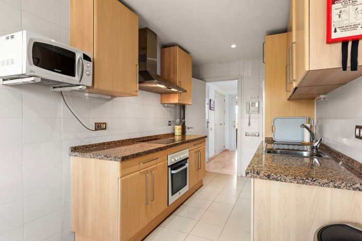 Image No.13-3 Bed Apartment for sale