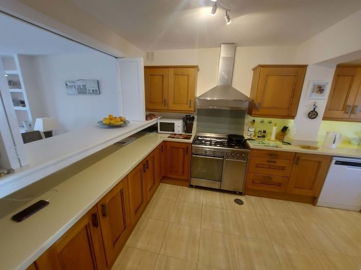 Image No.10-3 Bed Townhouse for sale