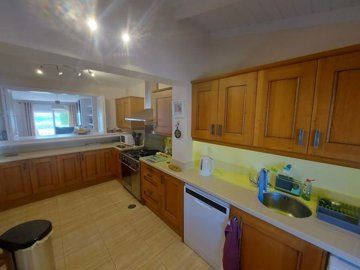 1447-529647-78d1f4f8b6655591b02d22fabb36a692d