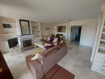 1447-529647-78d1f4f8b6655591b02d22fabb36a692d