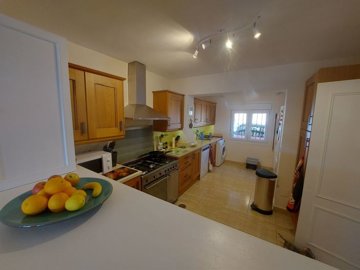 1447-529647-78d1f4f8b6655591b02d22fabb36a692d