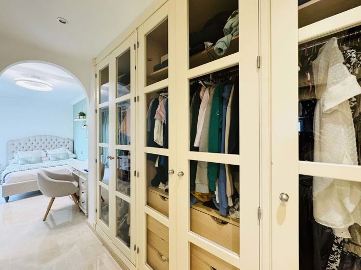 Image No.20-3 Bed Apartment for sale