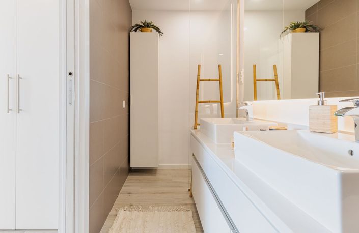 Image No.20-3 Bed Townhouse for sale