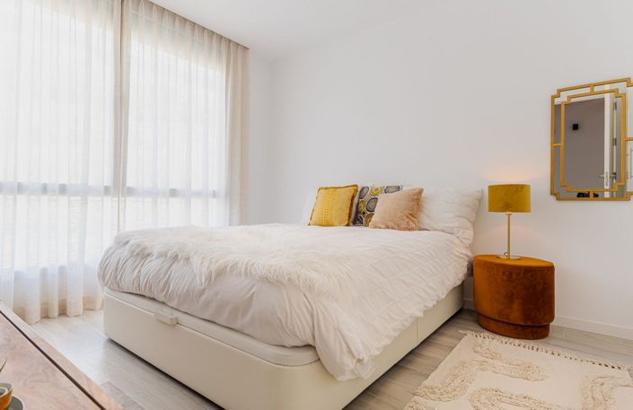 Image No.21-3 Bed Townhouse for sale