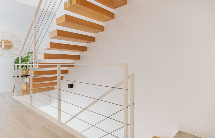 Image No.23-3 Bed Townhouse for sale