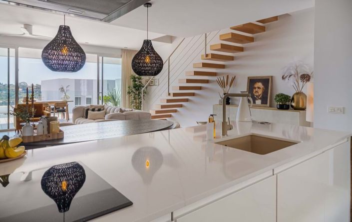 Image No.6-3 Bed Townhouse for sale