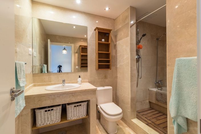 Image No.17-2 Bed Apartment for sale