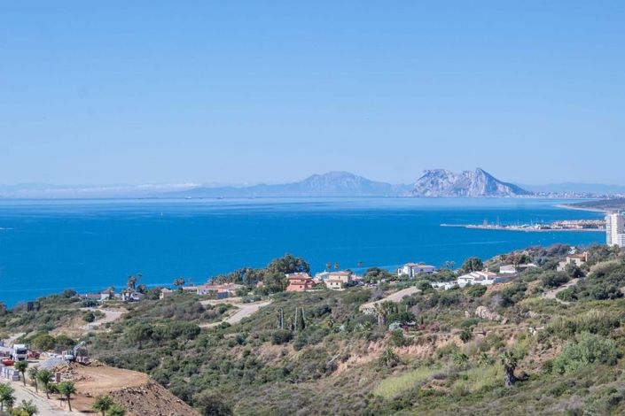 Image No.37-2 Bed Apartment for sale