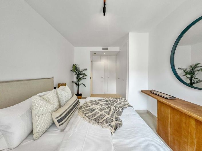 Image No.42-2 Bed Apartment for sale