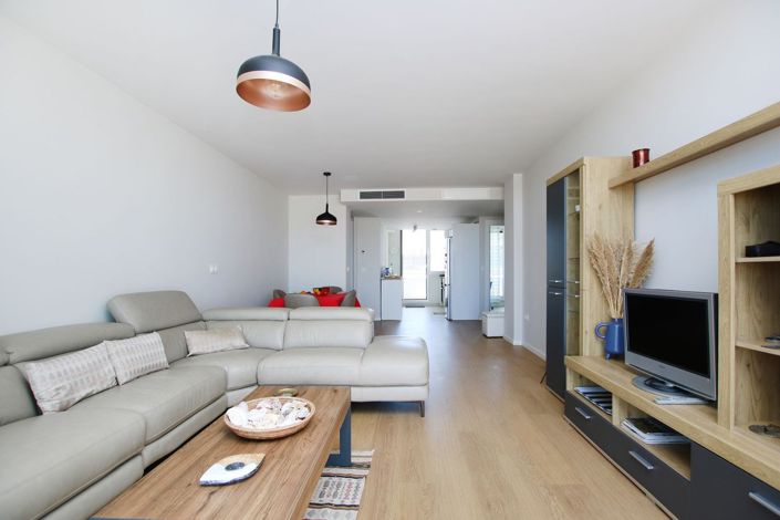 Image No.20-3 Bed Apartment for sale