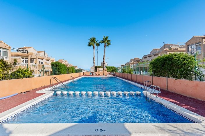 Image No.2-Appartement de 2 chambres à vendre à Orihuela Costa